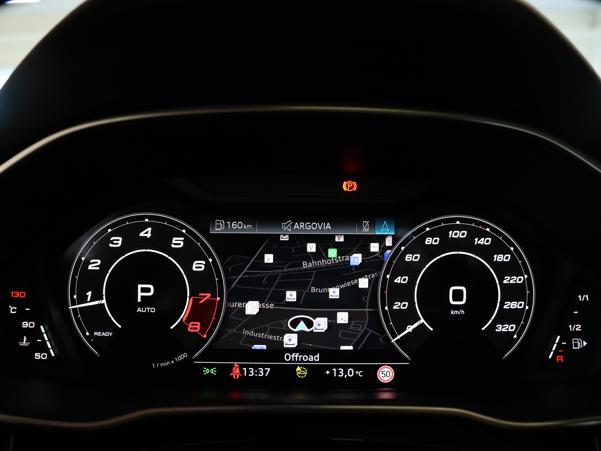 AUDI RS Q3 Sportback quattro S tronic *NARDO-GRAU LACKIERUNG*-image-17