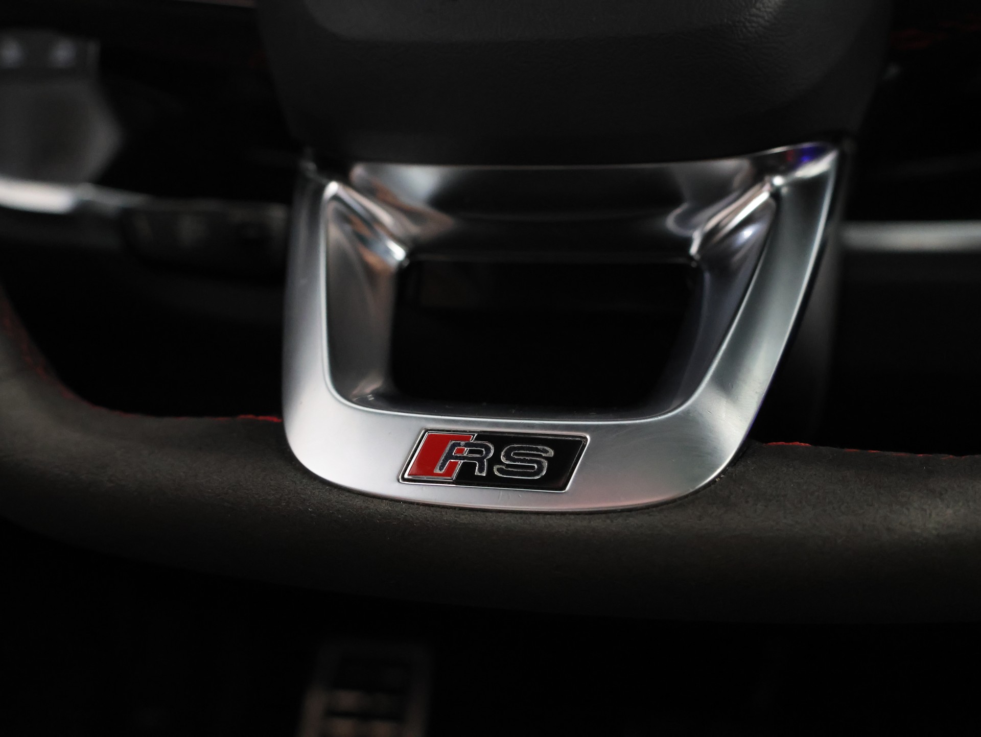 AUDI RS Q3 Sportback quattro S tronic *NARDO-GRAU LACKIERUNG*-image-20