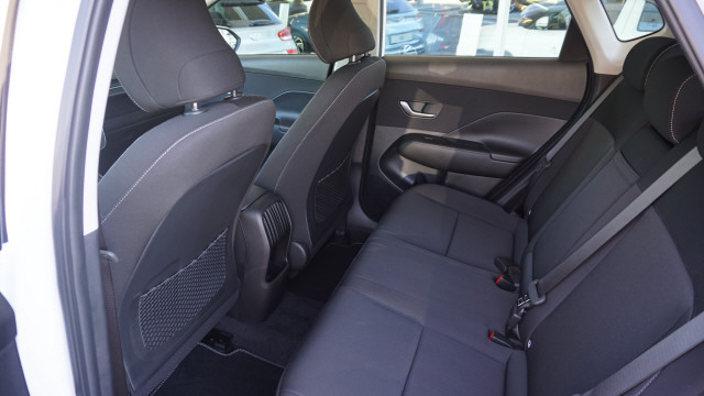 HYUNDAI Kona 1.6 HEV Origo-image-7