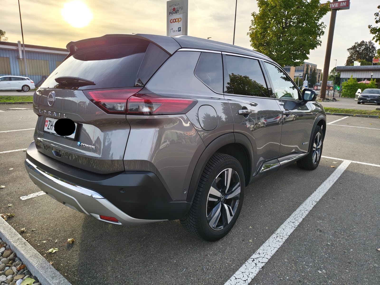 NISSAN 1.5 VC-T Tekna e-4orce-image-3