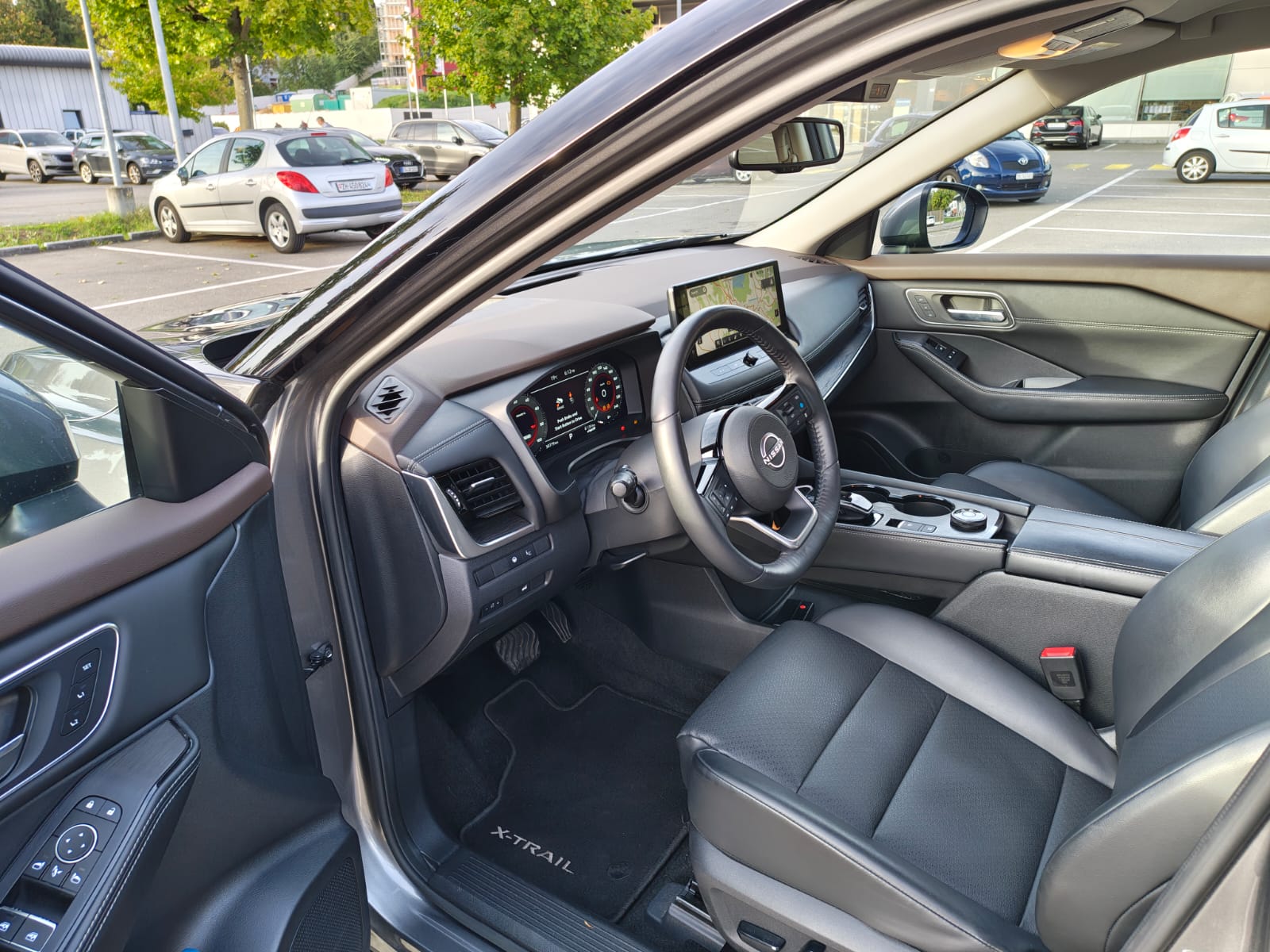 NISSAN 1.5 VC-T Tekna e-4orce-image-5