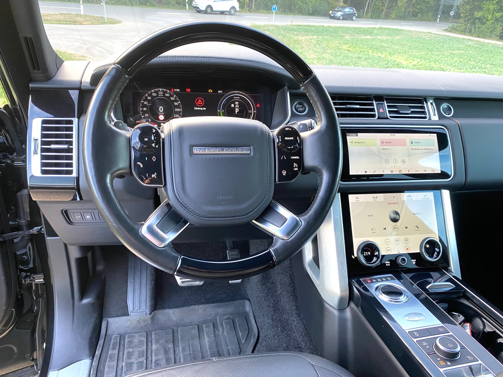 LAND ROVER Vogue 2.0Si4 PHEV-image-10