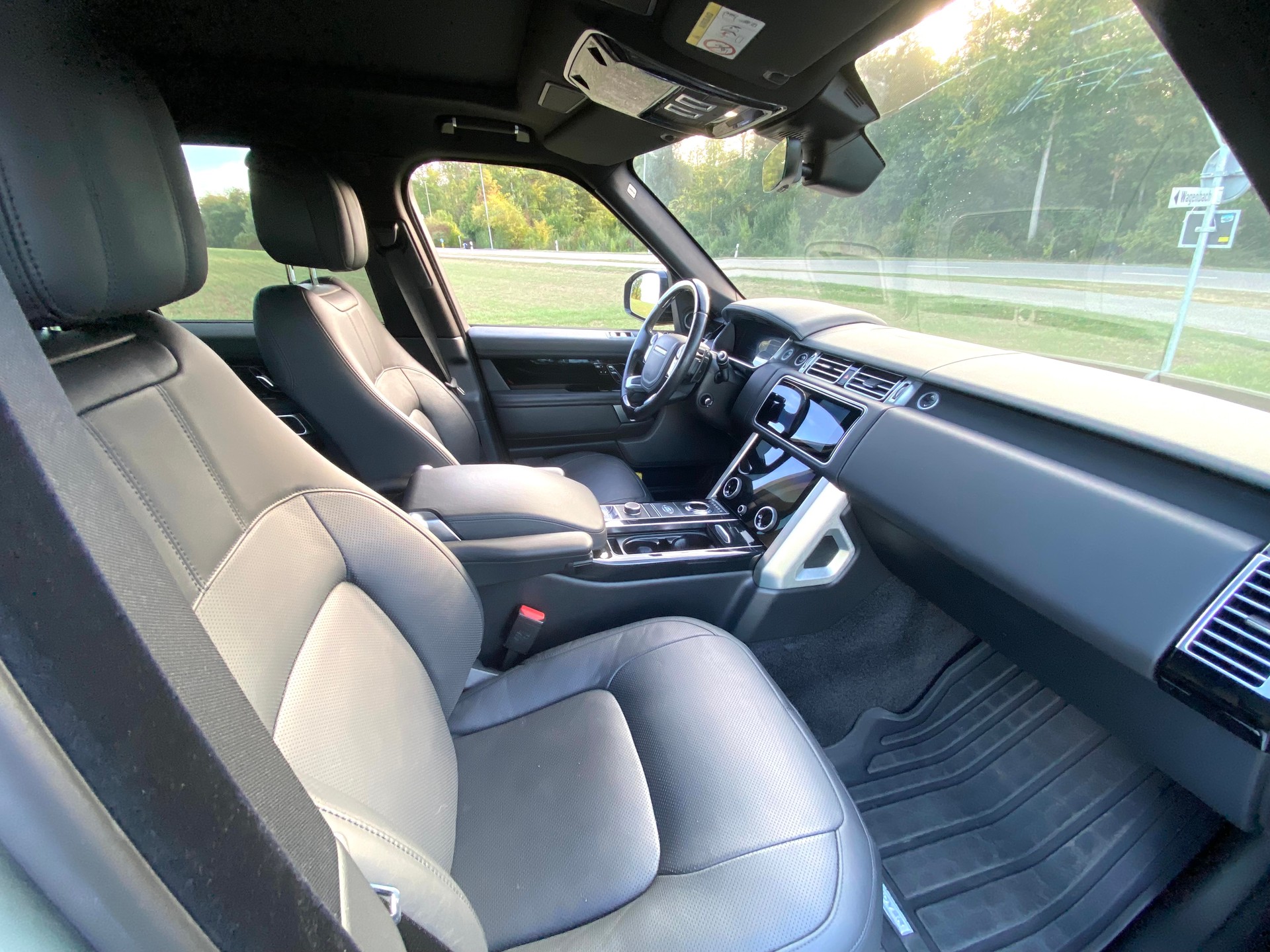 LAND ROVER Vogue 2.0Si4 PHEV-image-11