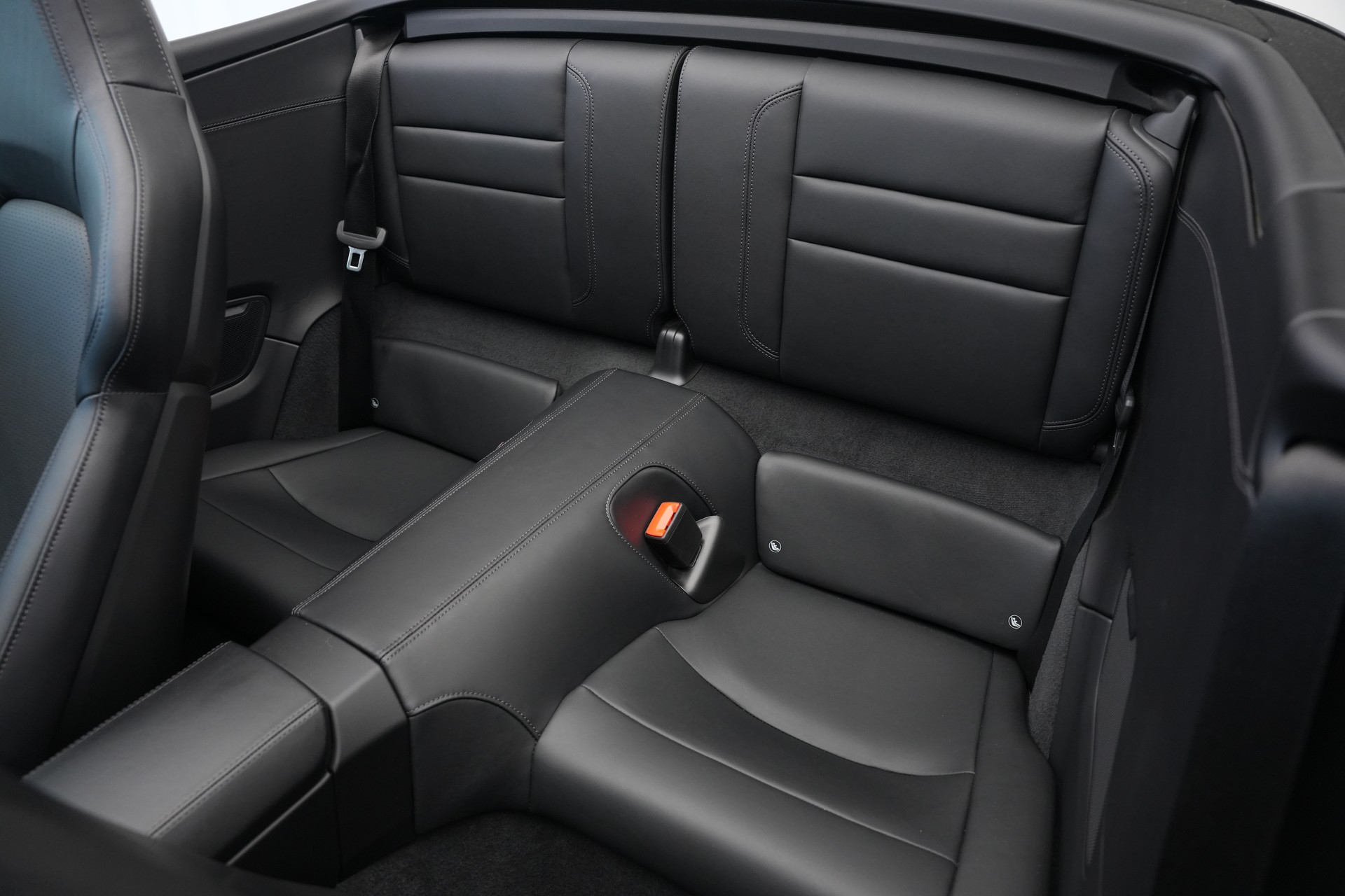 PORSCHE 911 Carrera Cabriolet PDK-image-19