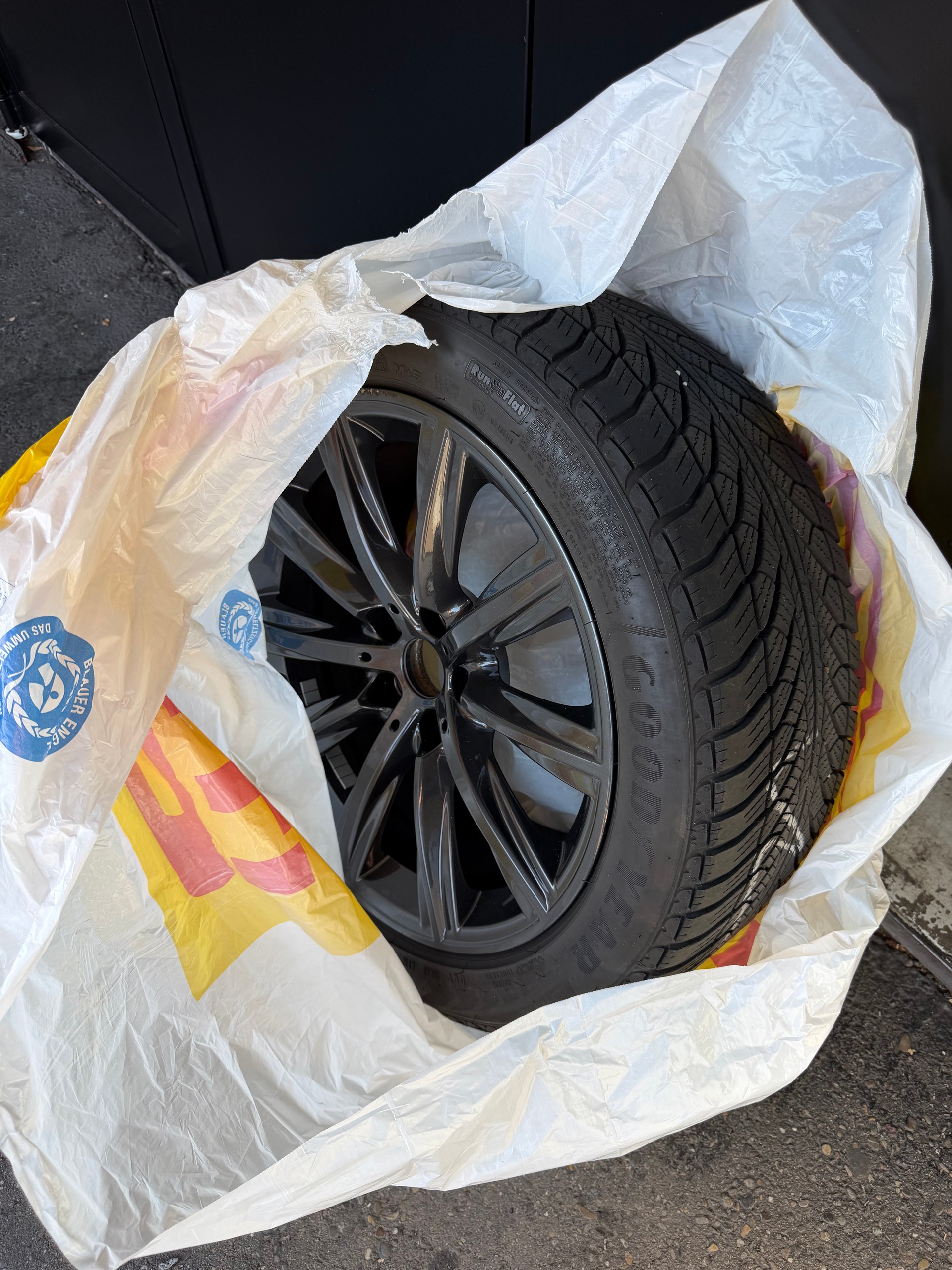 BMW 530e xDrive Pure M Sport Edition Steptronic-image-14