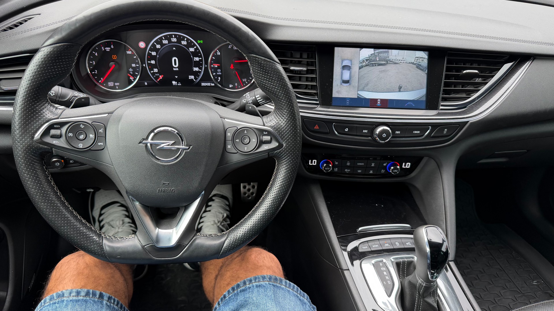 OPEL Insignia Country Tourer 2.0 BiDTI 4WD Automatic-image-7