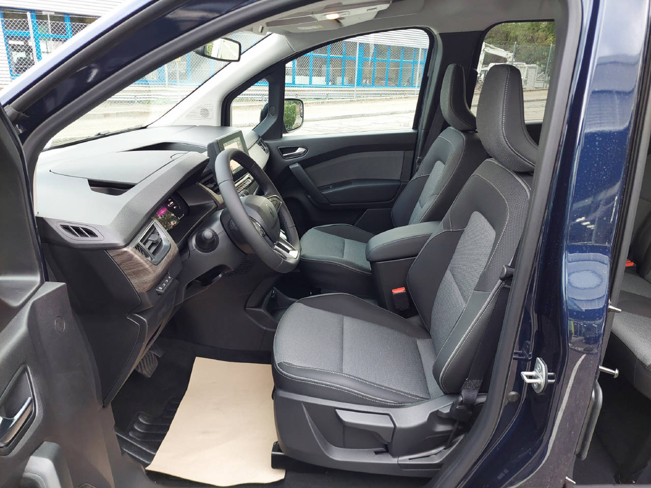 RENAULT Kangoo Kombi 1.3 TCe 130 techno-image-8