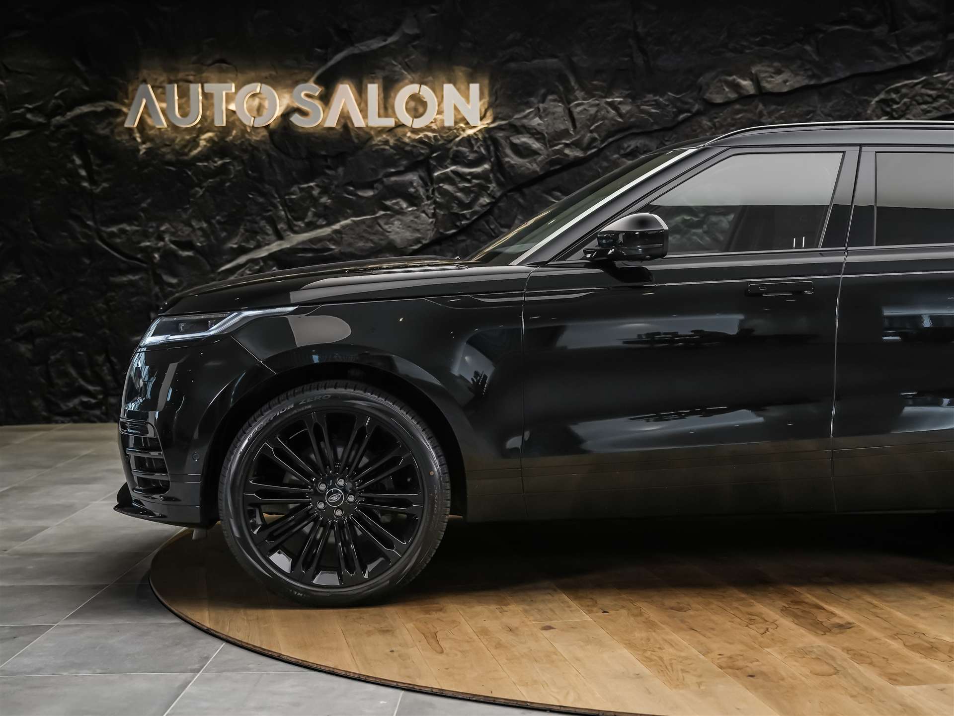 LAND ROVER Range Rover Velar Dynamic SE D 300 I6 MHEV Automatic *Facelift*Panorama*Werksgarantie*-image-18