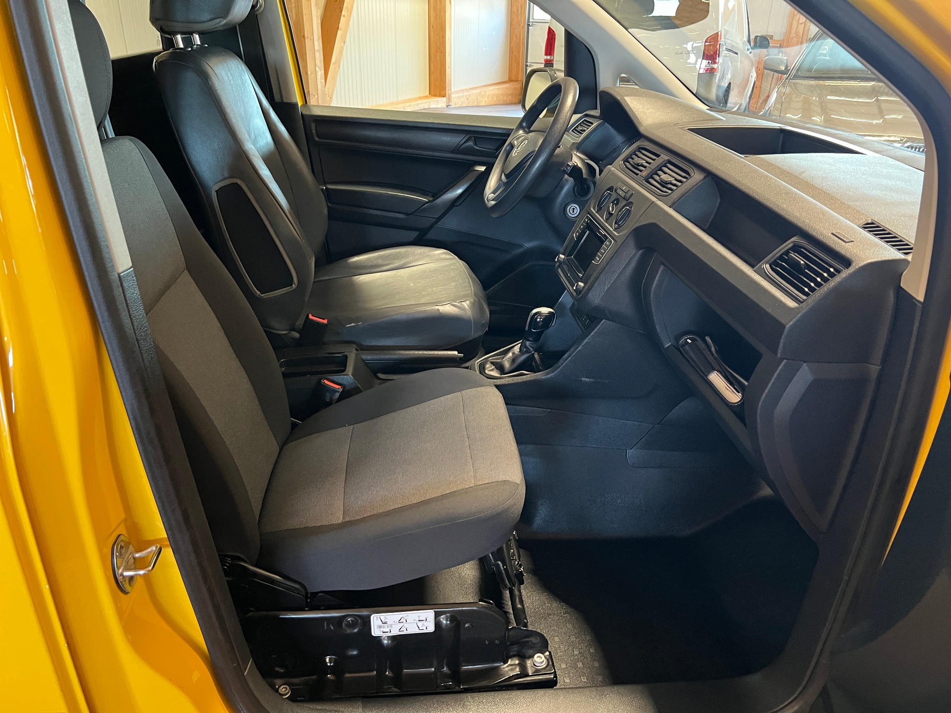 VW Caddy Maxi 2.0TDI 4Mot. BlueMotion Technology DSG-image-11