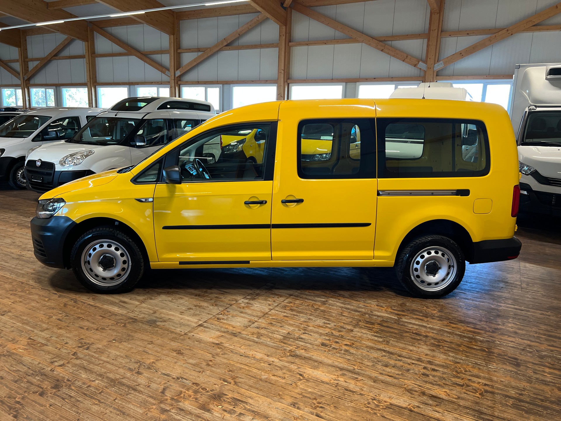 VW Caddy Maxi 2.0TDI 4Mot. BlueMotion Technology DSG-image-7
