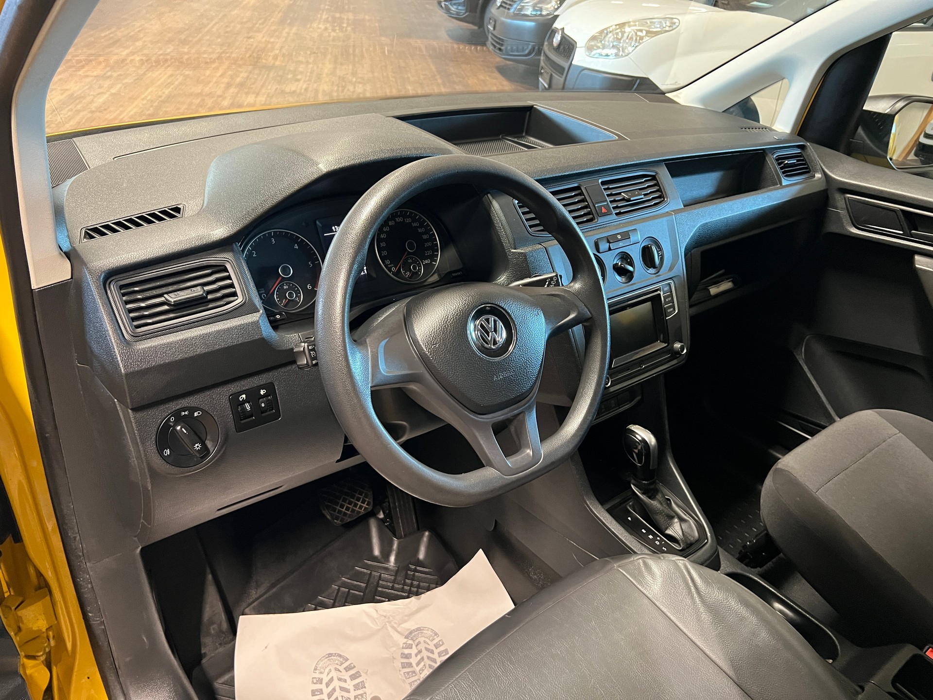 VW Caddy Maxi 2.0TDI 4Mot. BlueMotion Technology DSG-image-9