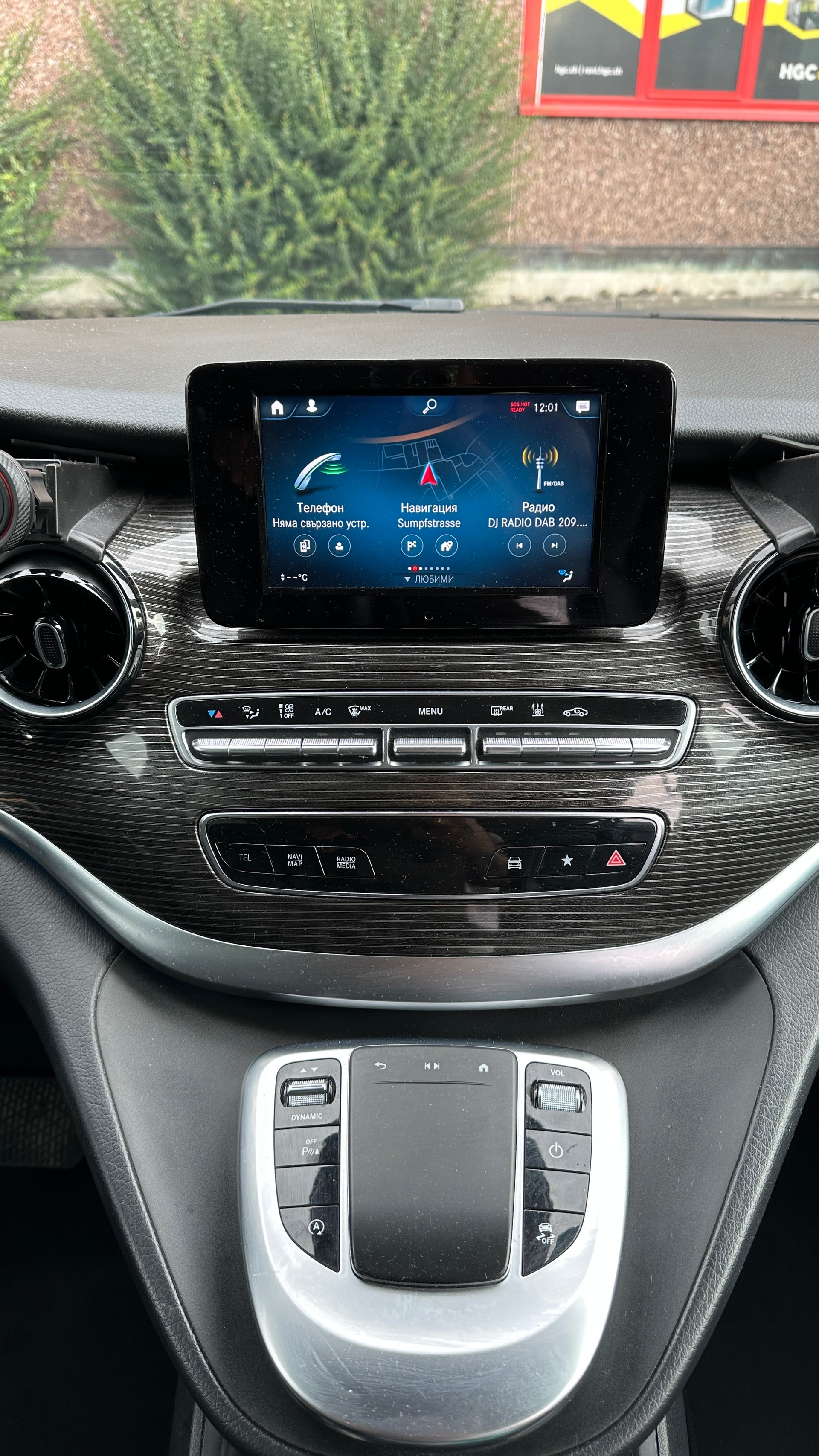 MERCEDES-BENZ V250 d 4MATIC Lang – 8 Plätze-image-10