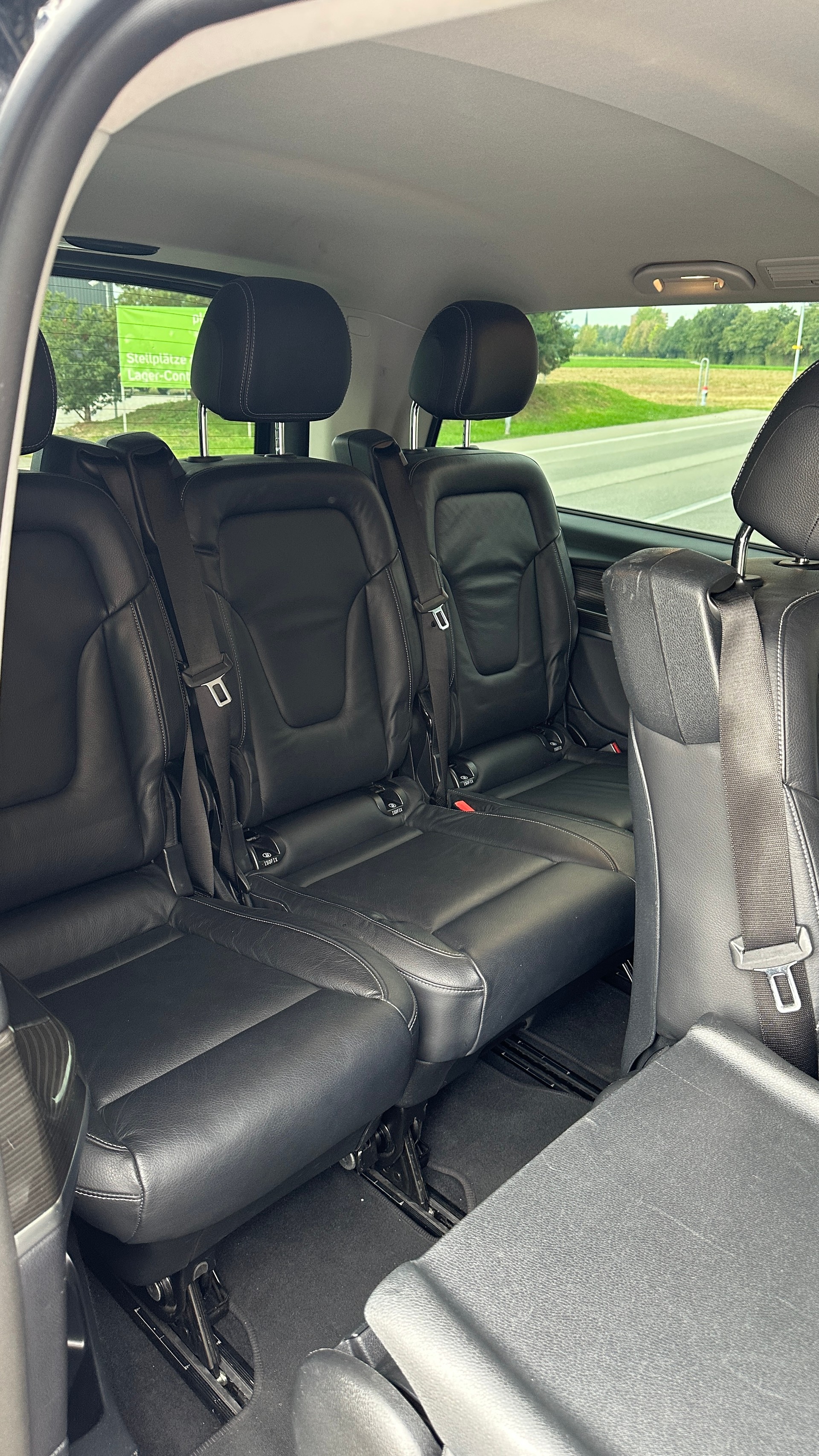 MERCEDES-BENZ V250 d 4MATIC Lang – 8 Plätze-image-9