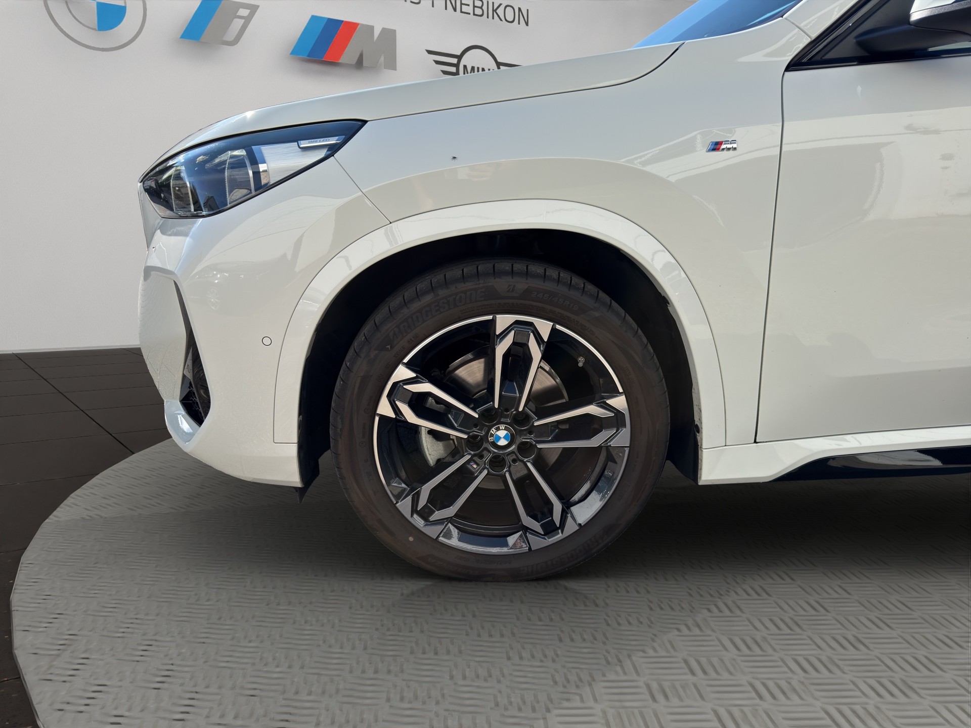 BMW X1 xDrive 20d 48V M Sport-image-8