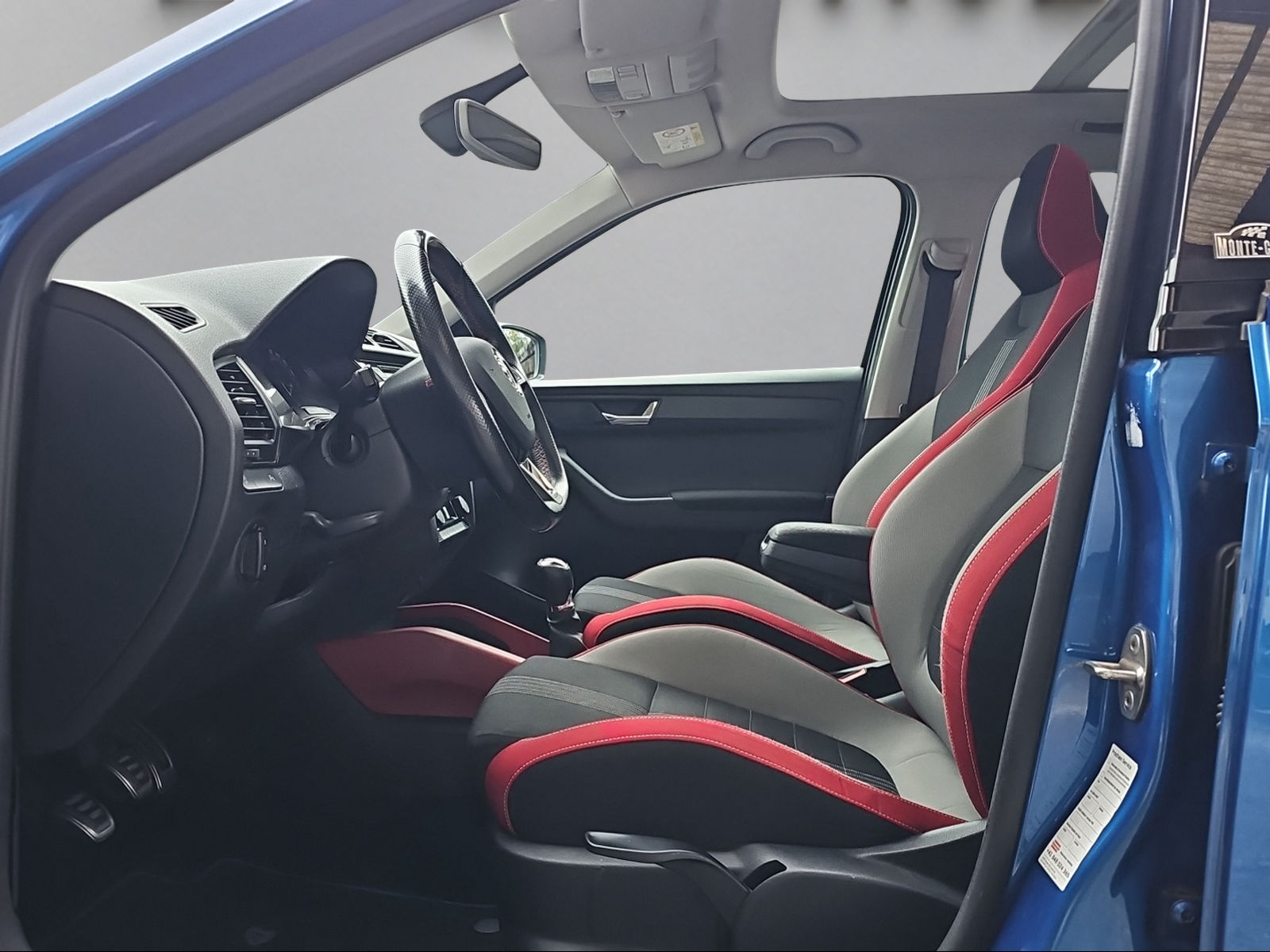 SKODA Fabia 1.2 TSI Monte Carlo-image-9