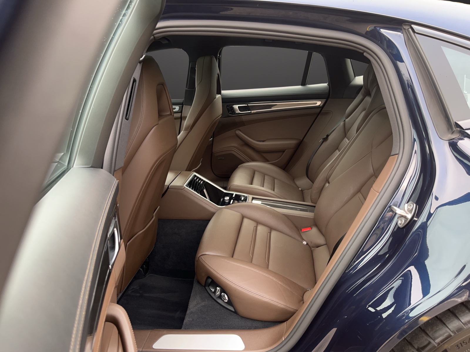 PORSCHE Panamera 4S PDK-image-7