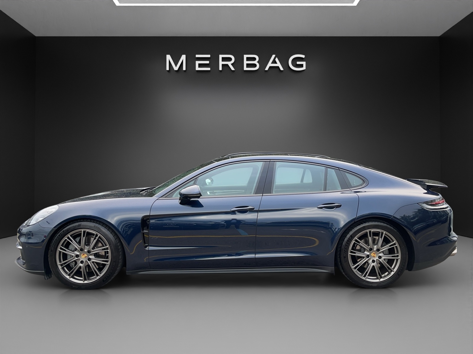 PORSCHE Panamera 4S PDK-image-2