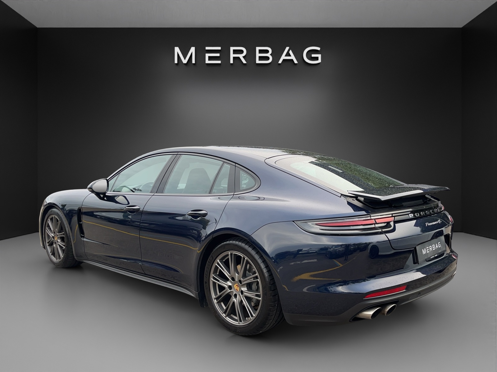 PORSCHE Panamera 4S PDK-image-3