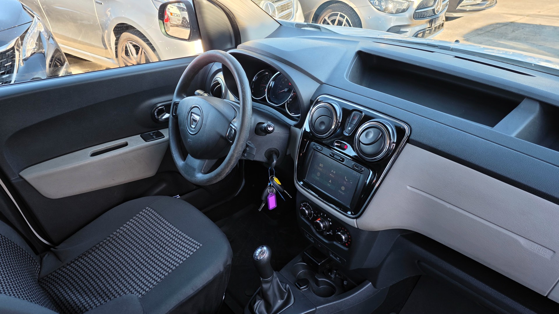 DACIA Dokker 1.5 dCi Lauréate-image-6