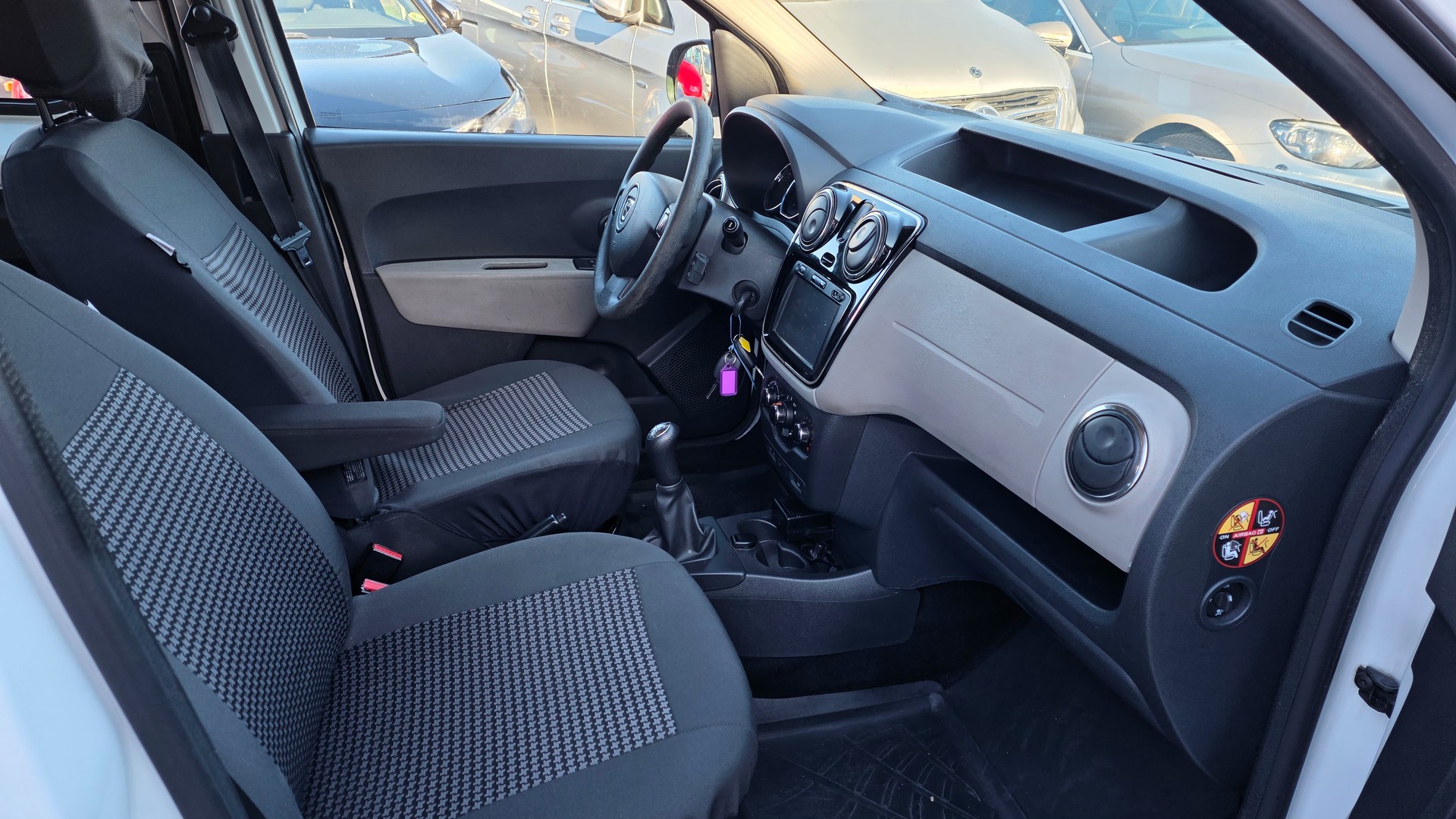 DACIA Dokker 1.5 dCi Lauréate-image-5