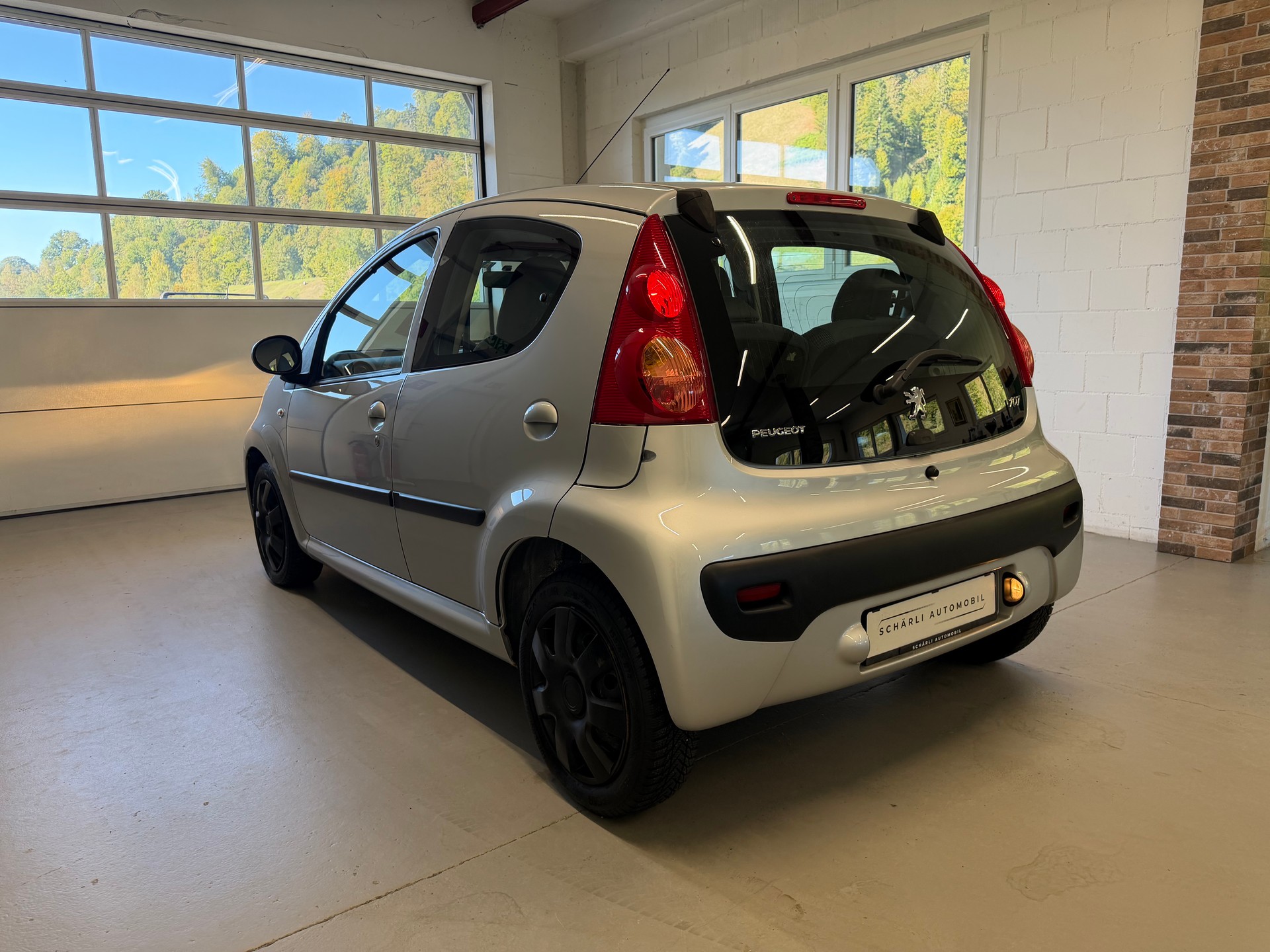 PEUGEOT 107 1.0 Trendy-image-3