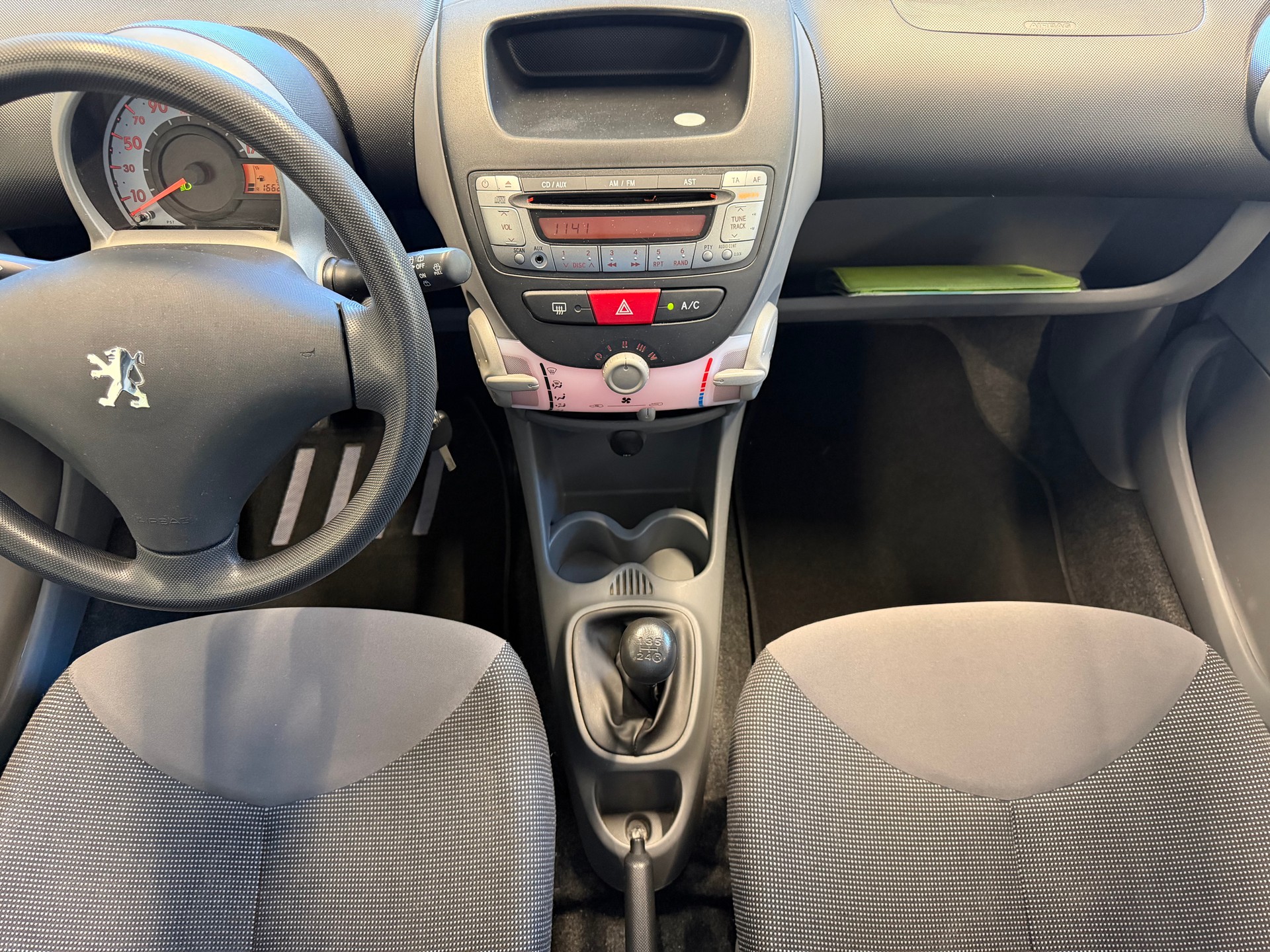 PEUGEOT 107 1.0 Trendy-image-6
