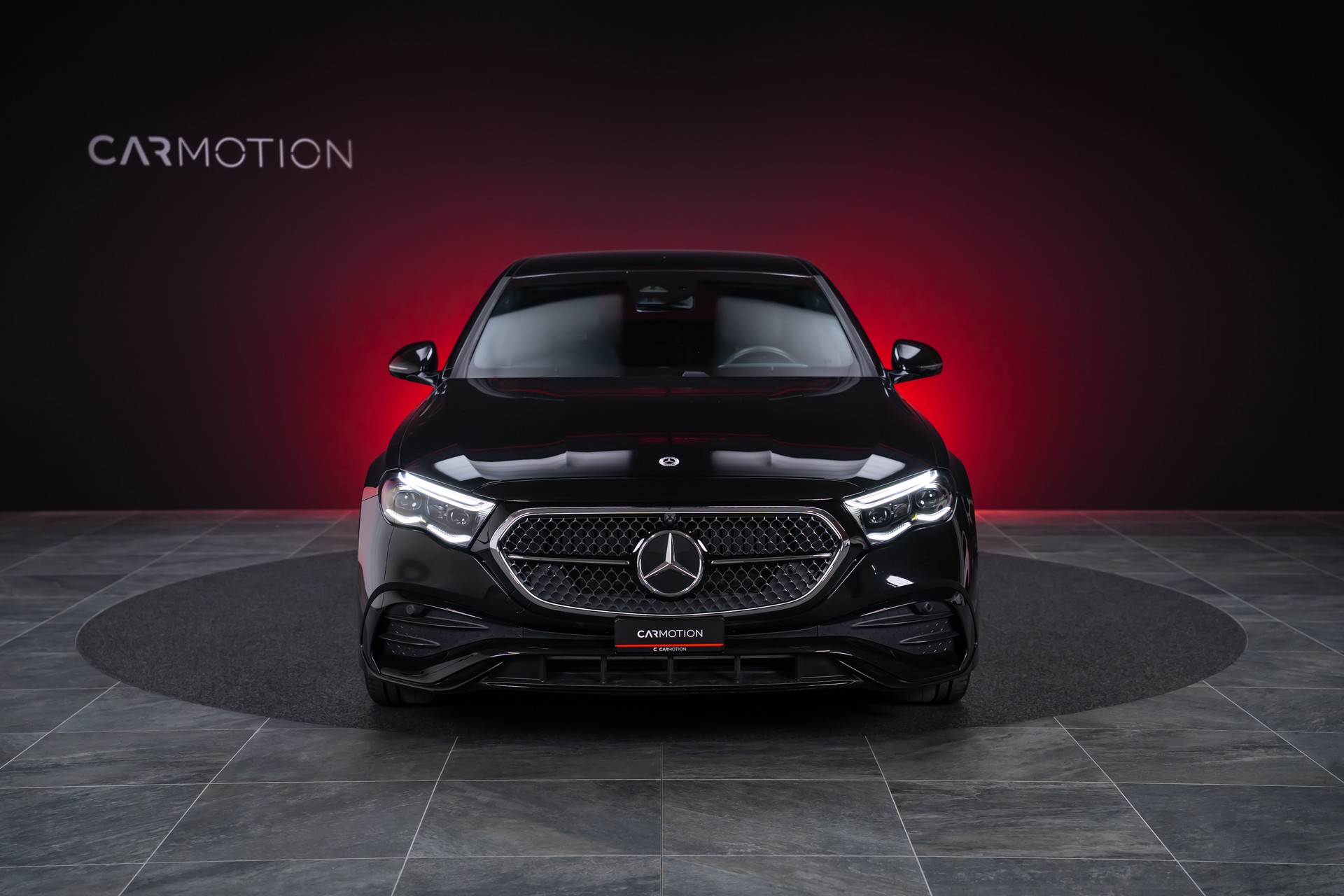 MERCEDES-BENZ E 220 d AMG Line / Hyperscreen / 360°Kamera / el.Sitze-showroom-element-1