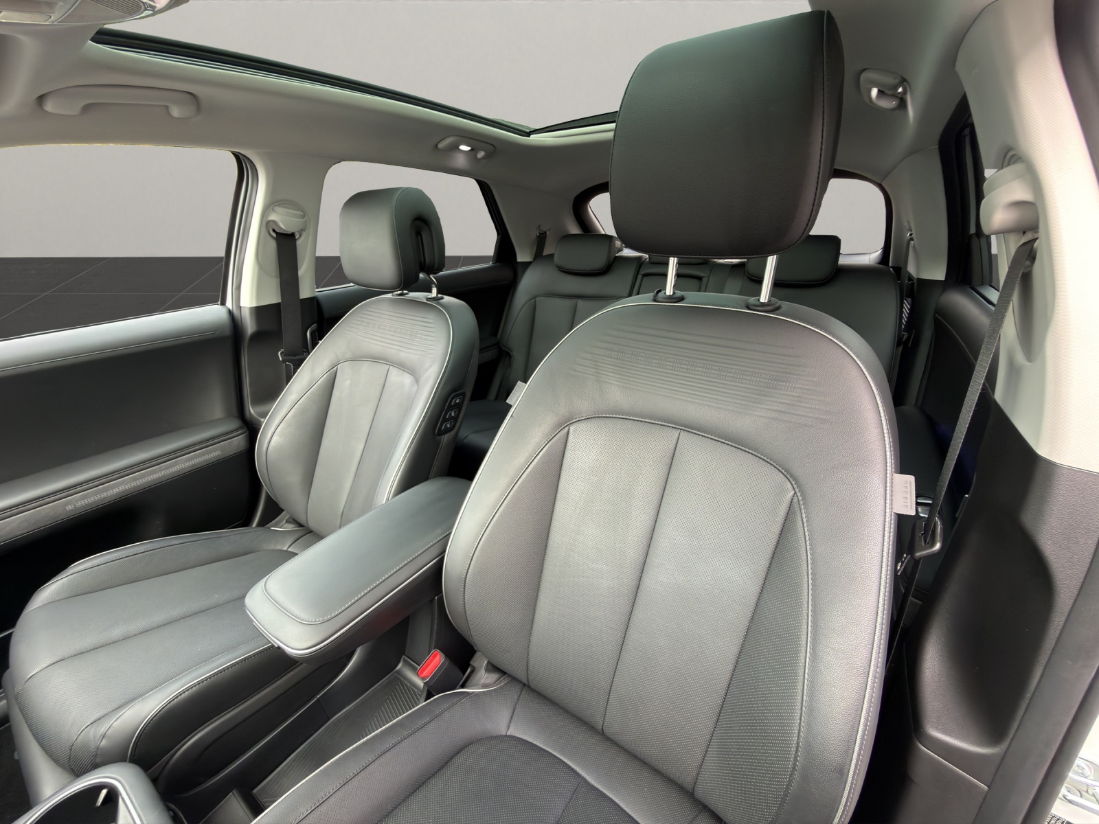 HYUNDAI Ioniq 5 77,4 kWh Vertex 4WD-image-13