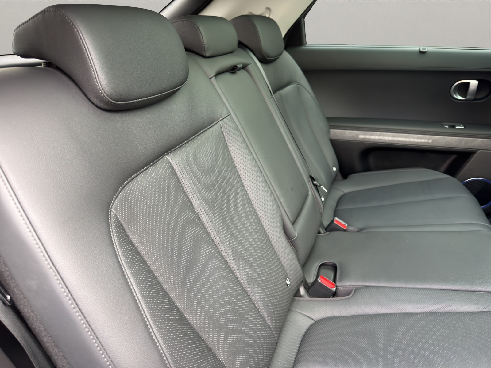 HYUNDAI Ioniq 5 77,4 kWh Vertex 4WD-image-14
