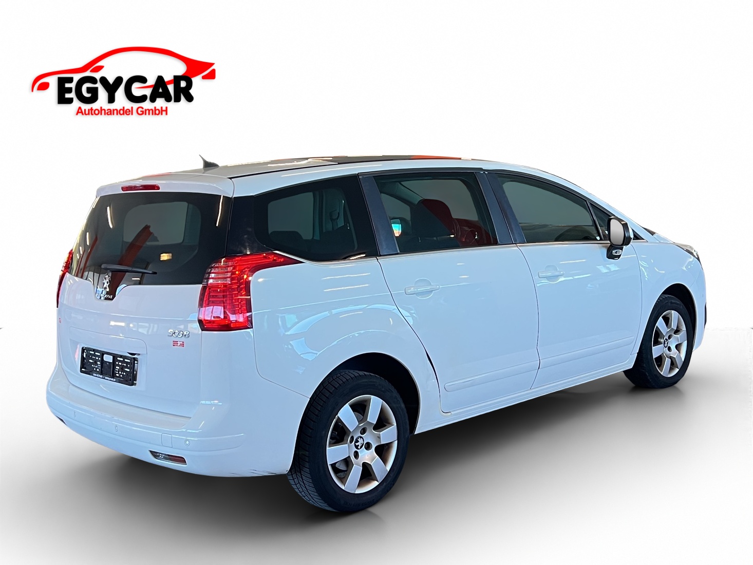 PEUGEOT 5008 1.6 HDI Business-image-5