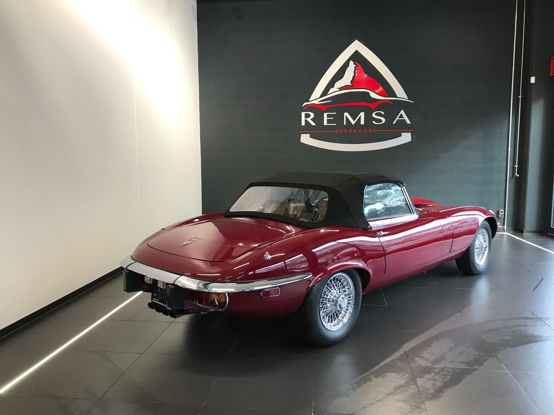 JAGUAR E -Type V12 SERIES III-image-3