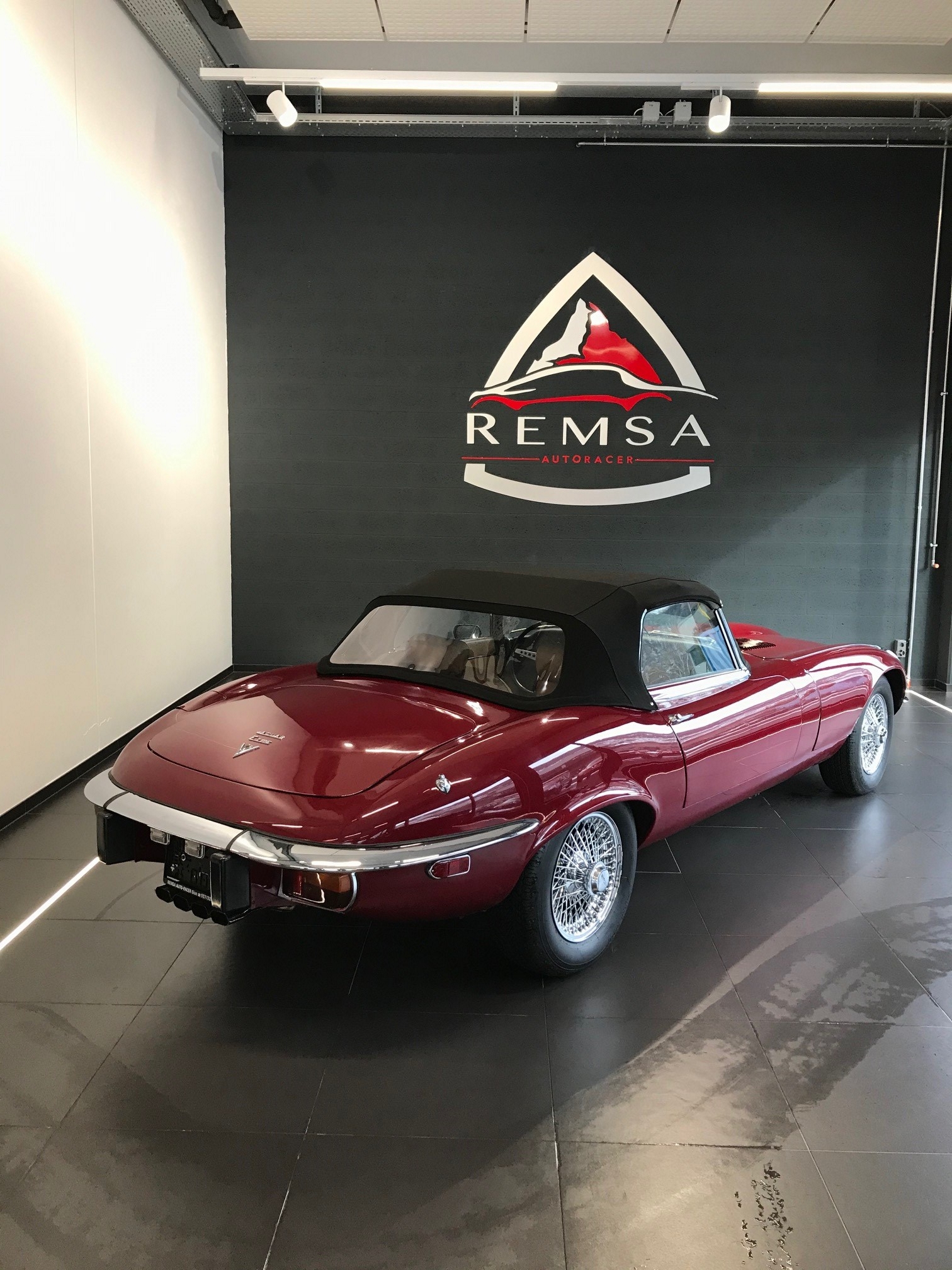 JAGUAR E -Type V12 SERIES III-image-4