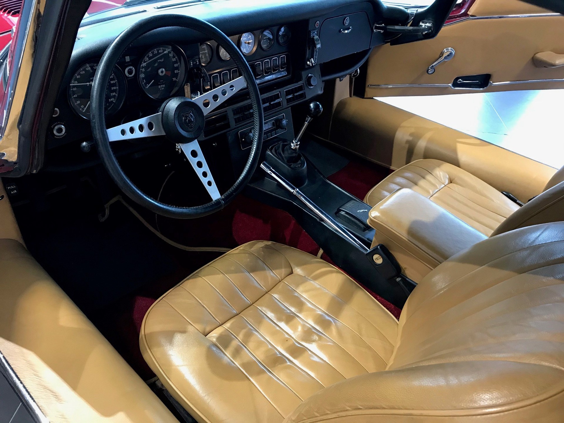 JAGUAR E -Type V12 SERIES III-image-6