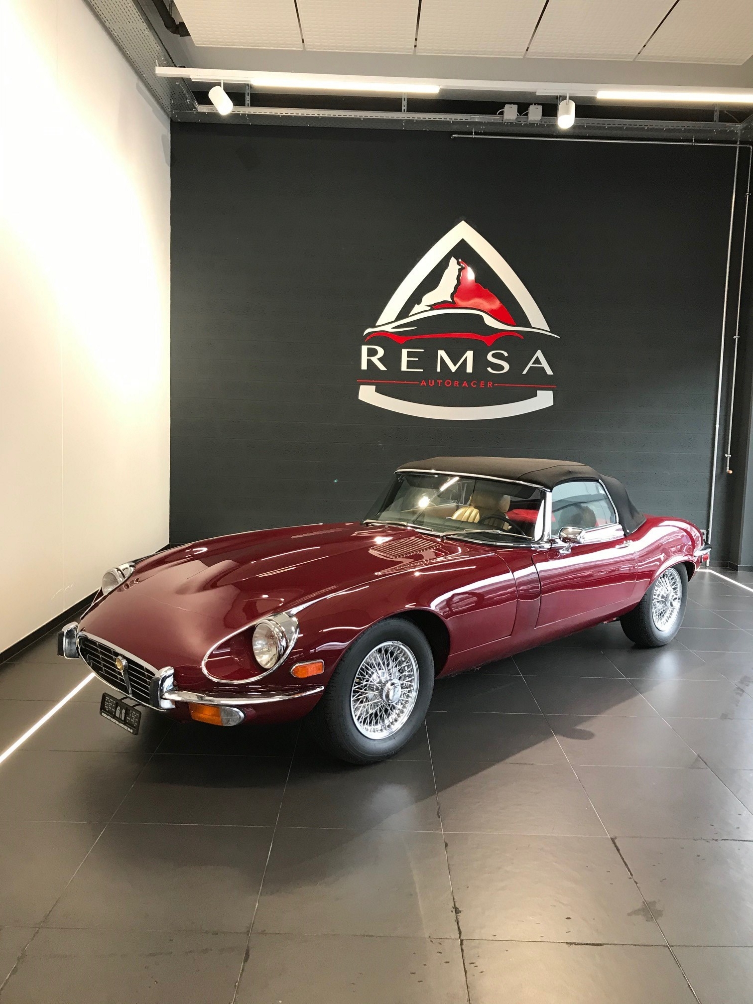 JAGUAR E -Type V12 SERIES III-image-0