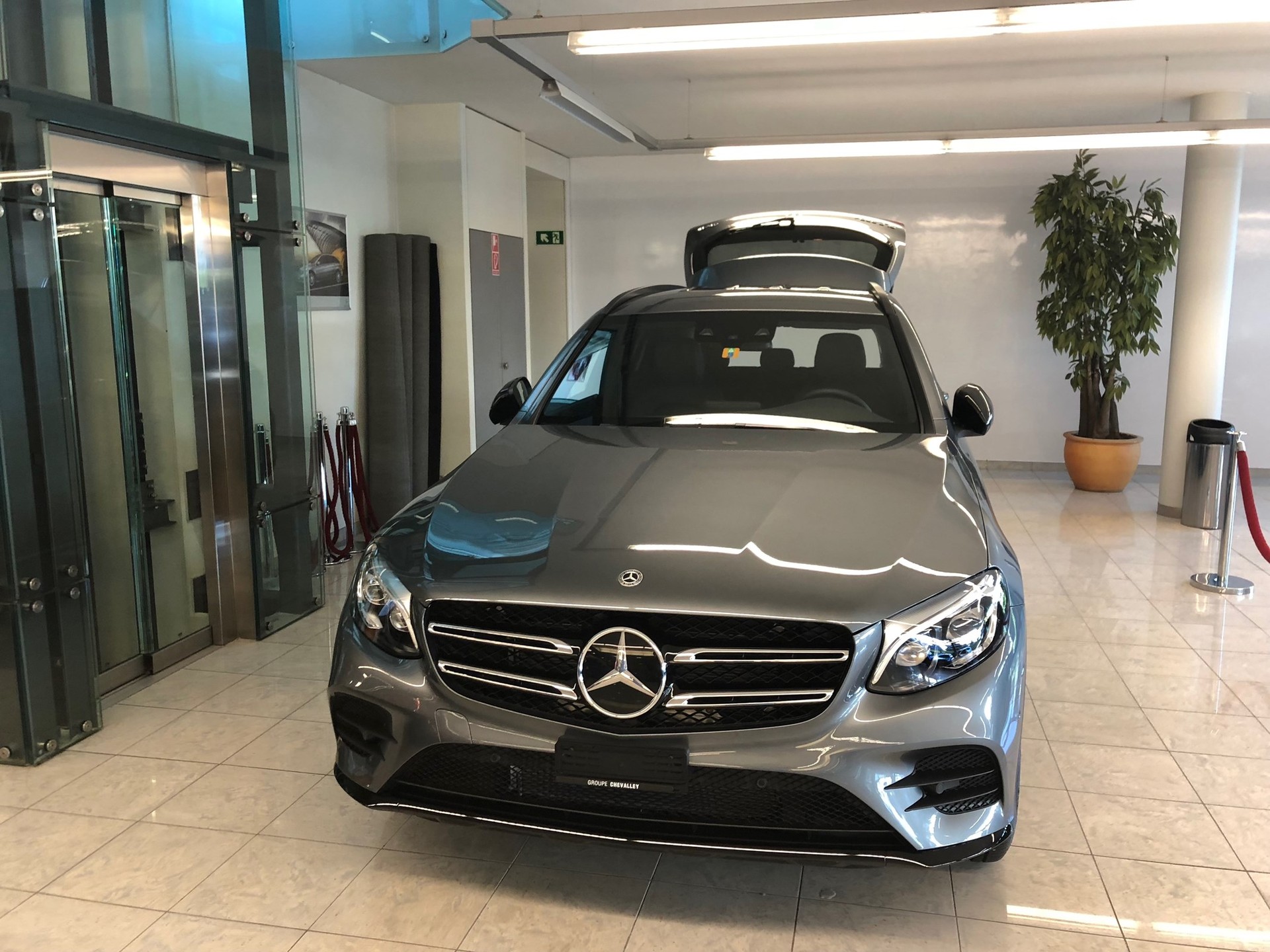 MERCEDES-BENZ GLC 250 d AMG Line 4Matic 9G-Tronic-image-0