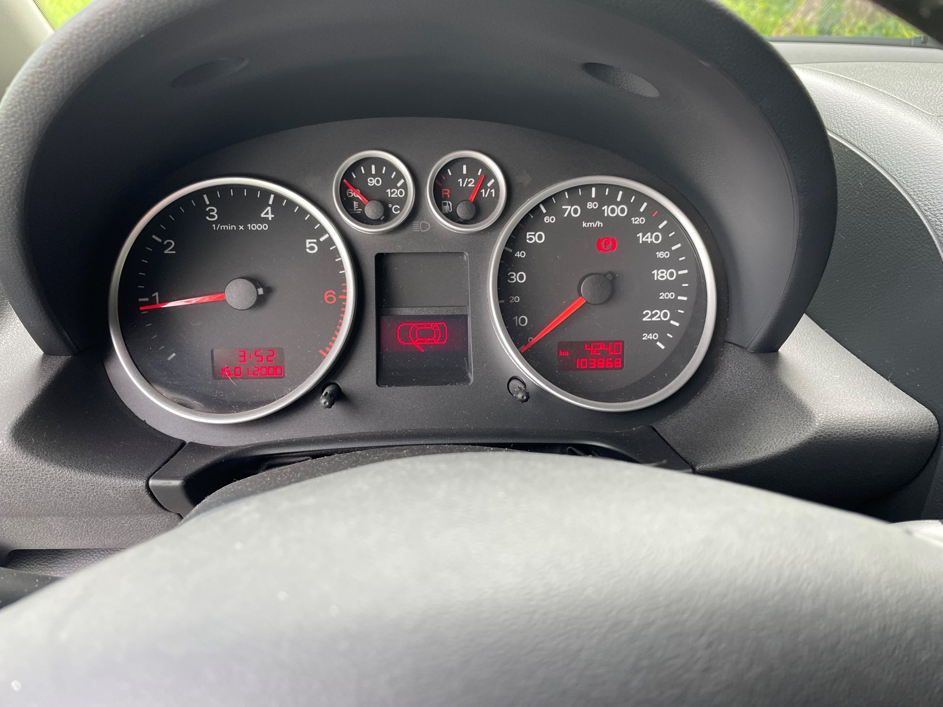 AUDI A2 1.4-image-7