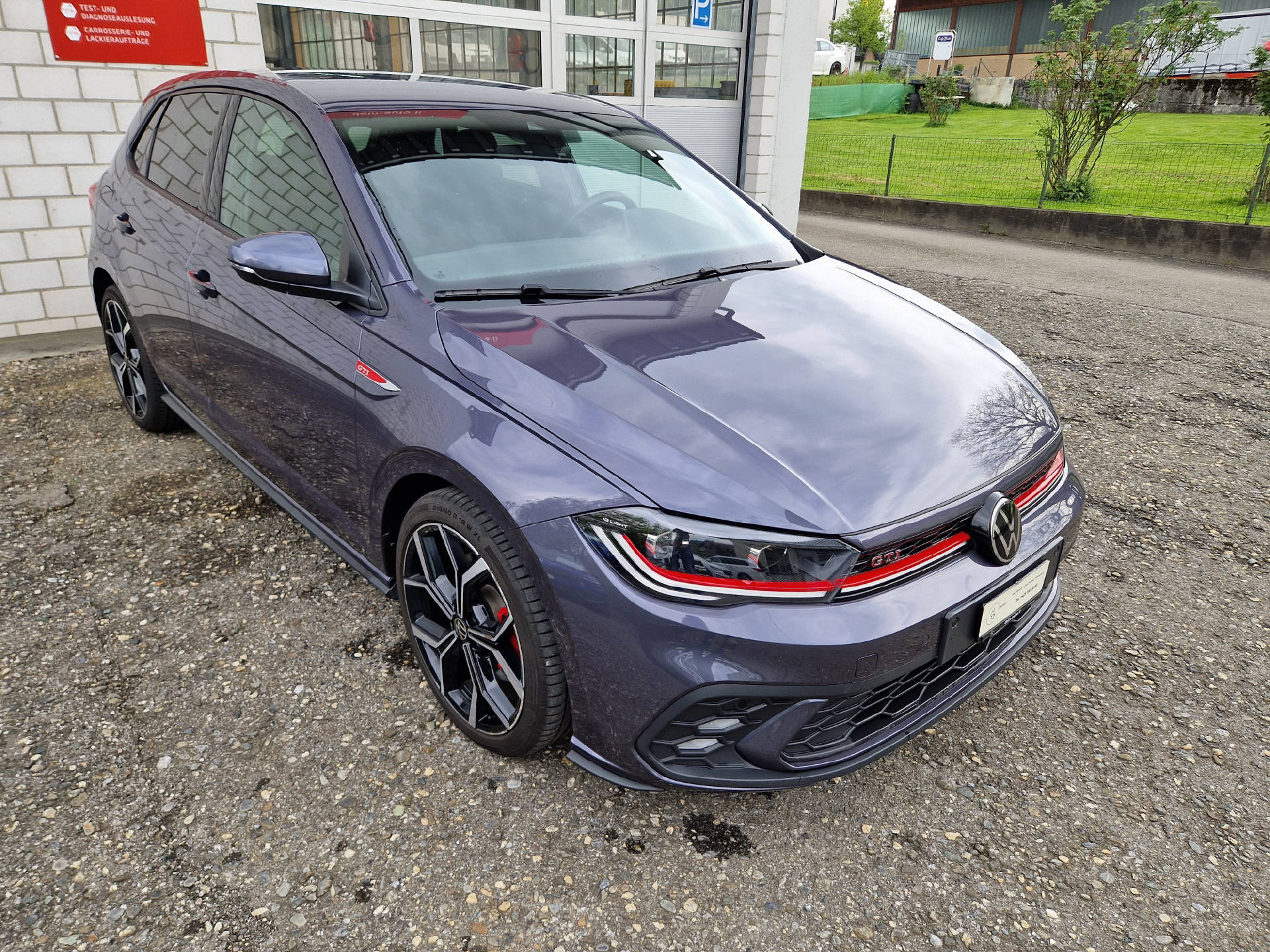 Car photo