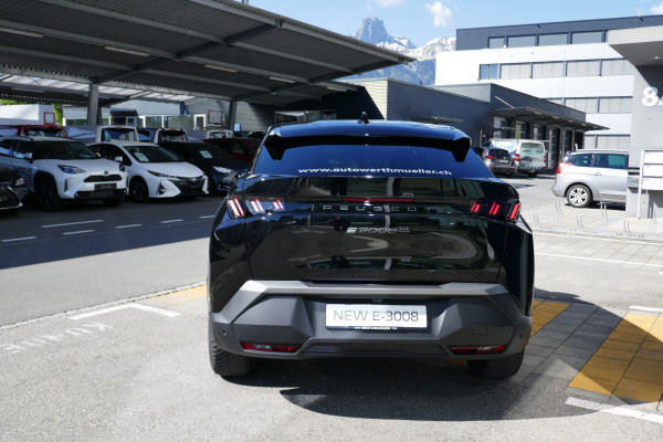 PEUGEOT 3008 73kWh Allure-image-12