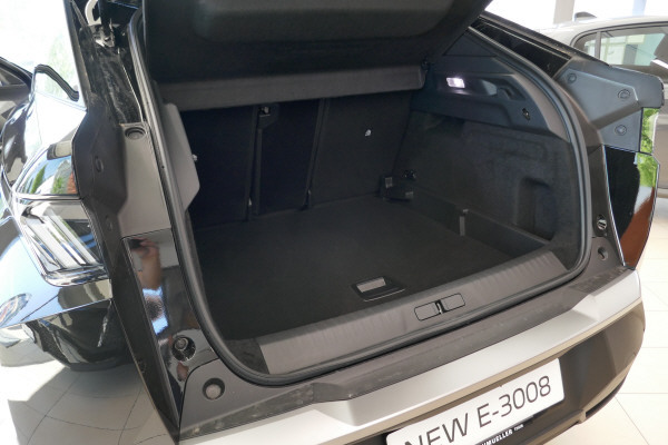 PEUGEOT 3008 73kWh Allure-image-8