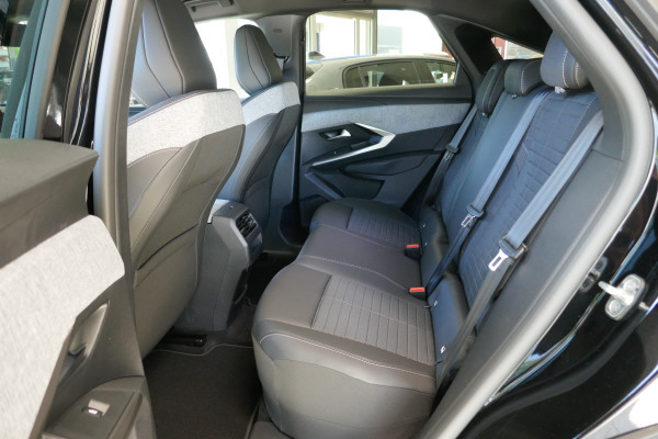 PEUGEOT 3008 73kWh Allure-image-7