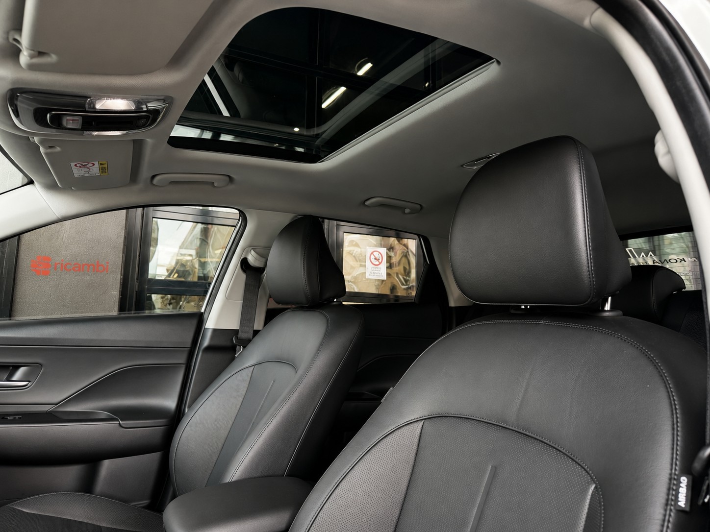 HYUNDAI Kona DEMO EV 65.4 kWh Vertex-image-10