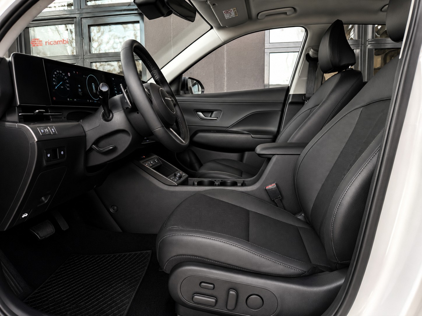 HYUNDAI Kona DEMO EV 65.4 kWh Vertex-image-9