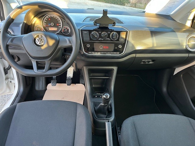 VW Up 1.0 Move up-image-11