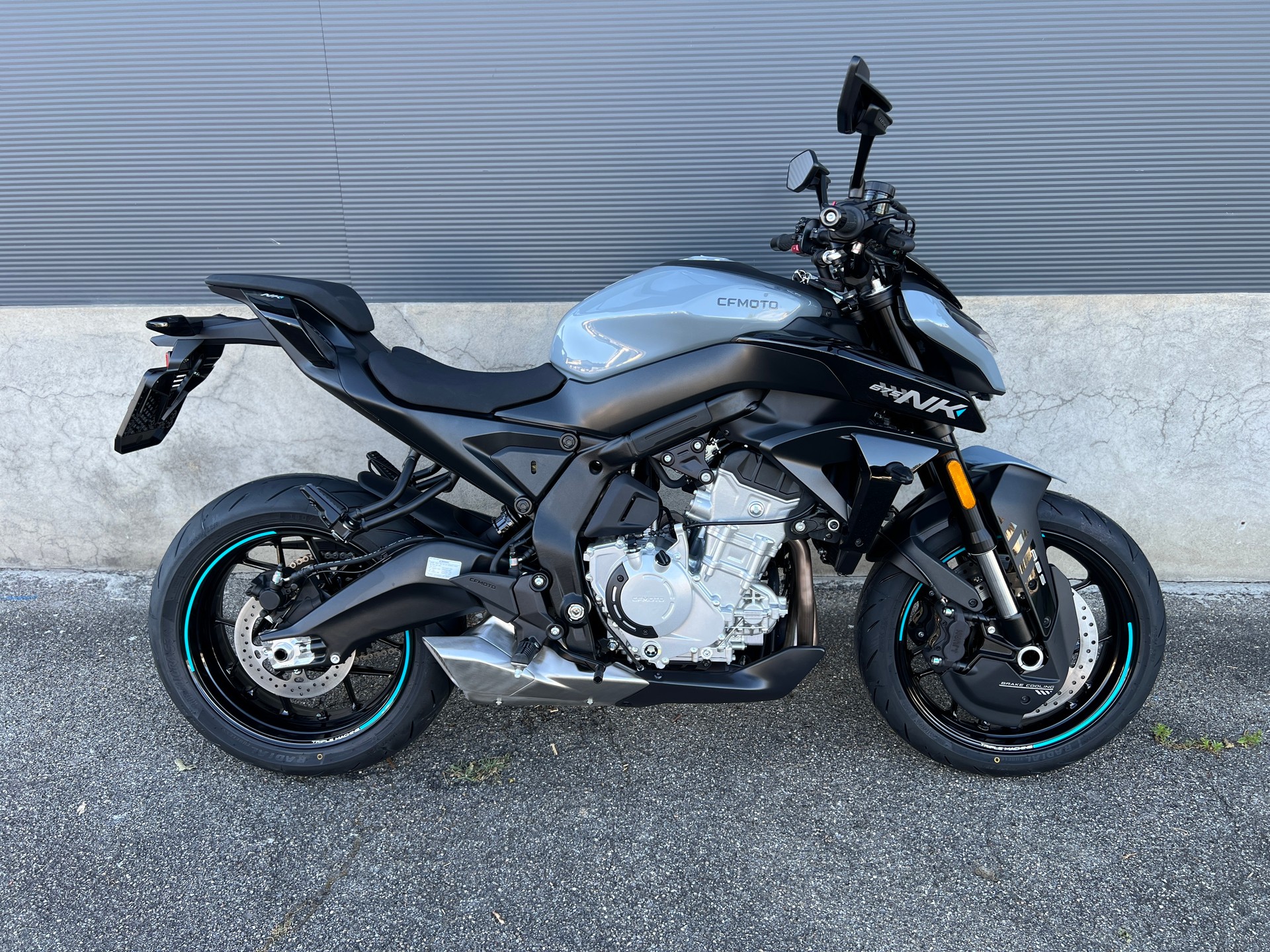 CF MOTO 675 NK