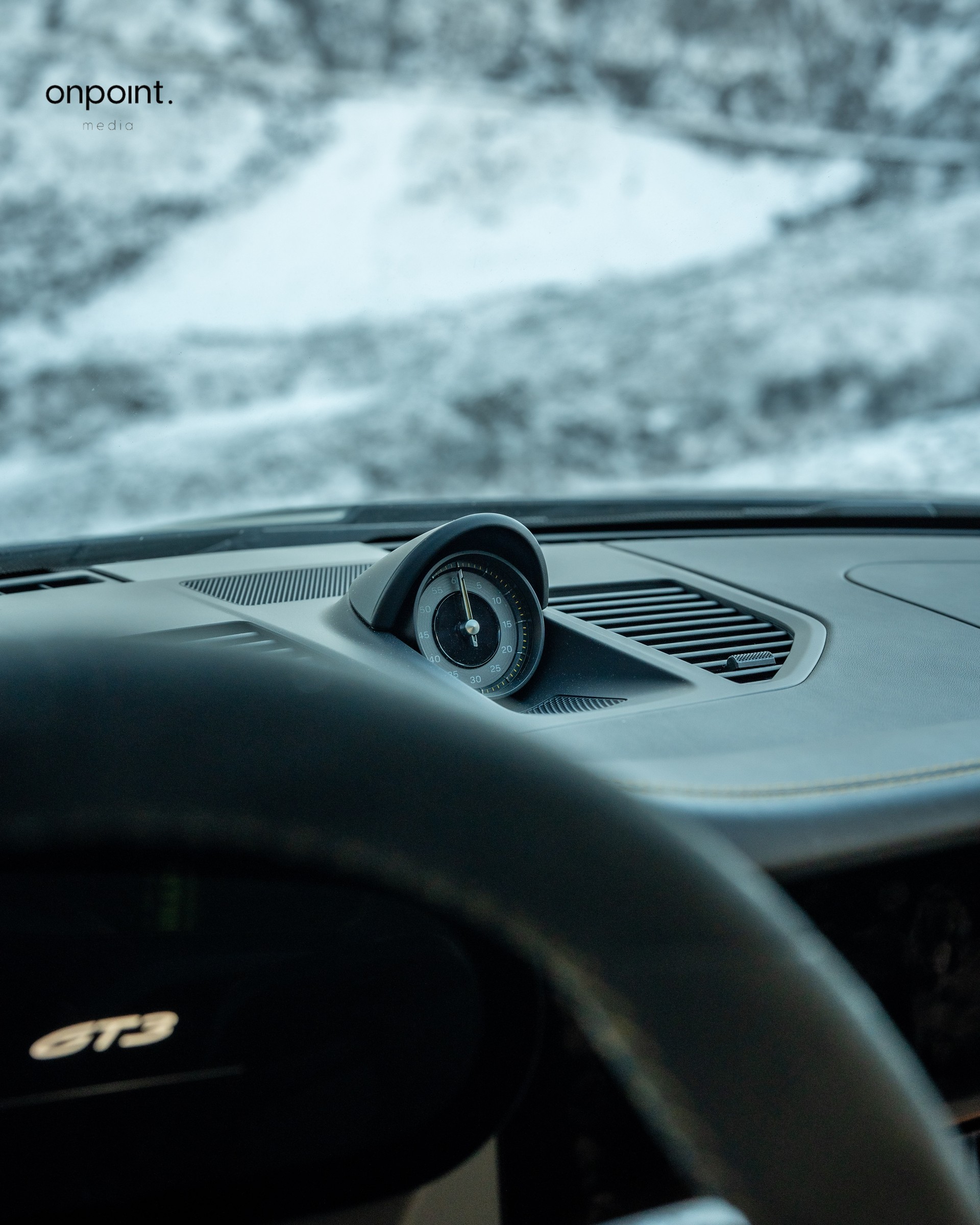 PORSCHE 911 992 GT3-image-15