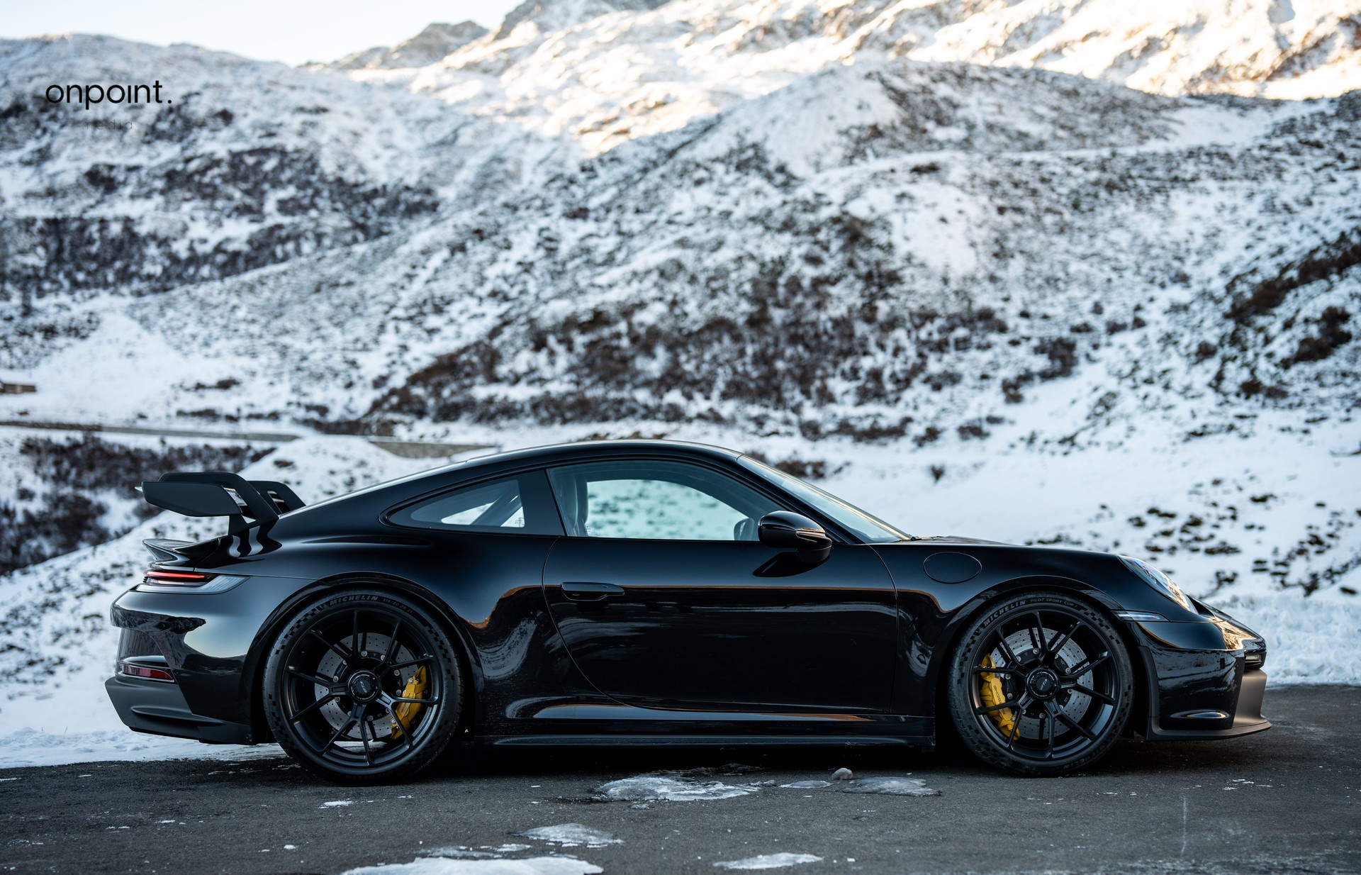 PORSCHE 911 992 GT3-image-3