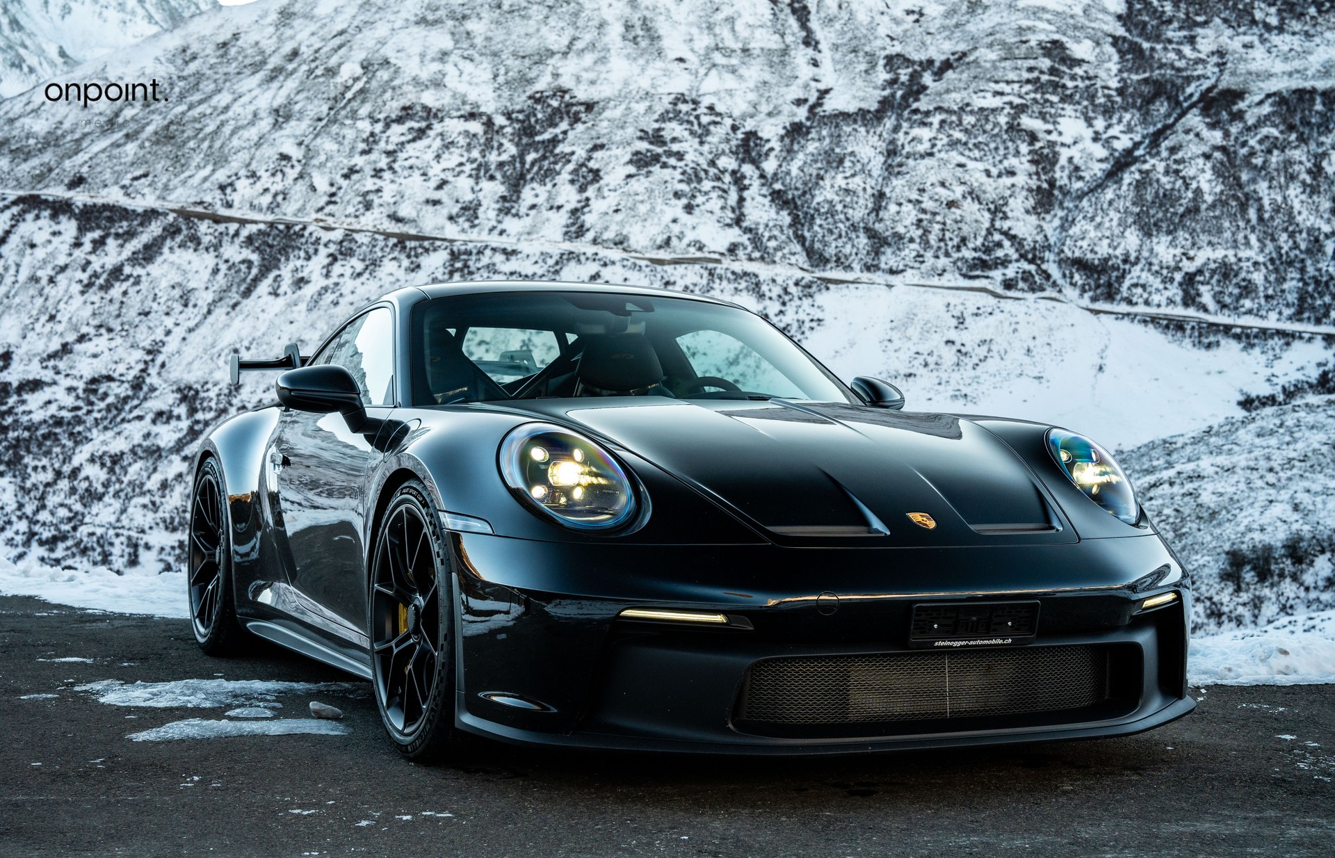 PORSCHE 911 992 GT3-image-0