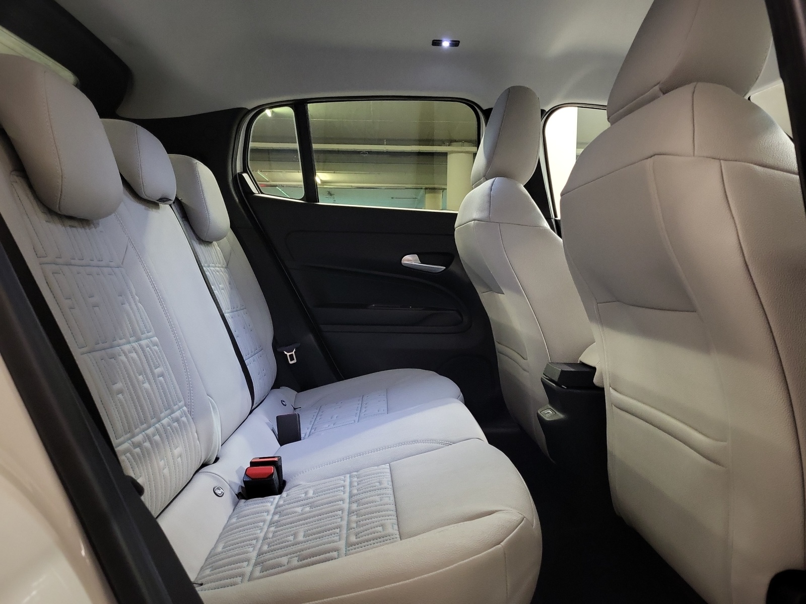 FIAT 600 1.2 Hybrid La Prima-image-9