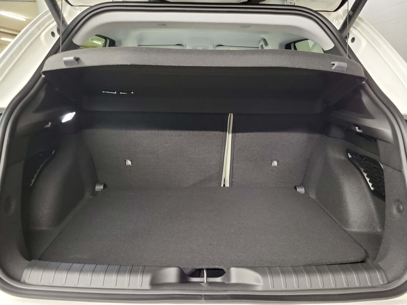 FIAT 600 1.2 Hybrid La Prima-image-10