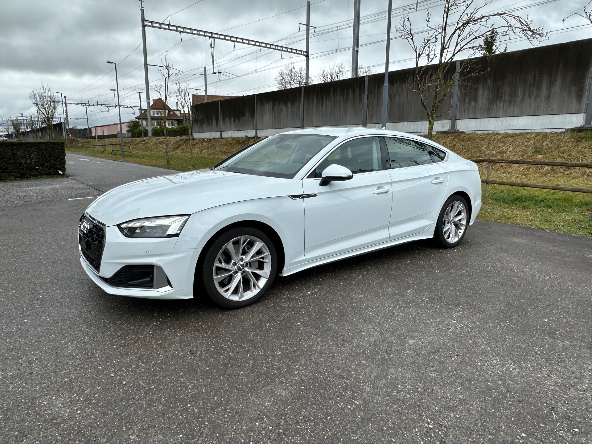 AUDI A5 Sportback 40 TDI advanced quattro S-tronic-image-1